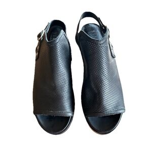 STEVEN Steve Madden Grece Black Perforated Leather Platform Sandals Women's 8